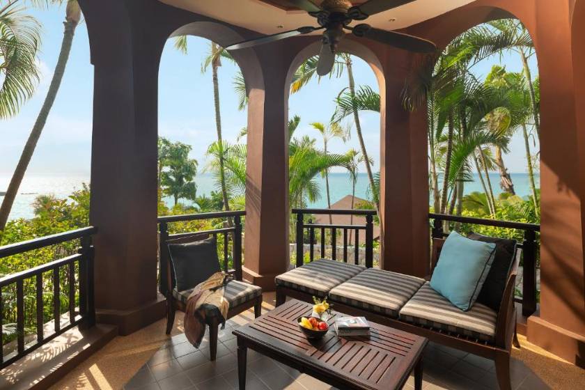 InterContinental Pattaya Resort by IHG - Queen Junior Suite with Ocean View - Club Lounge Access