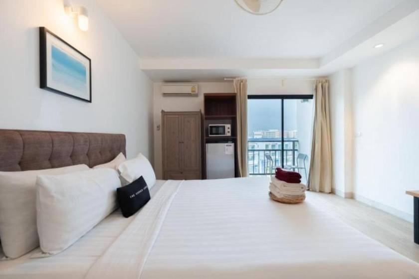 The Corner Lodge - Superior King Room