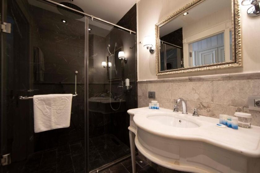 Deluxe Double or Twin Room with Balcony