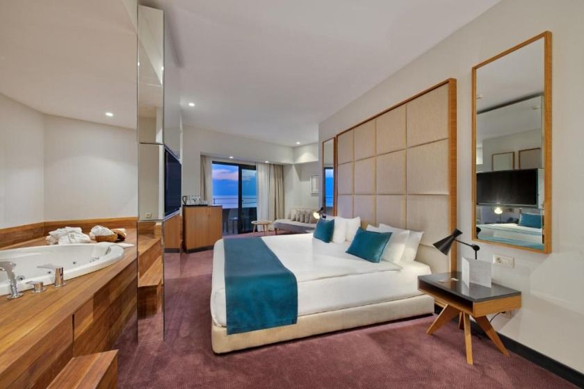 Ramada Plaza Hotel & Spa Trabzon - Honeymoon Corner Suite with Sea View