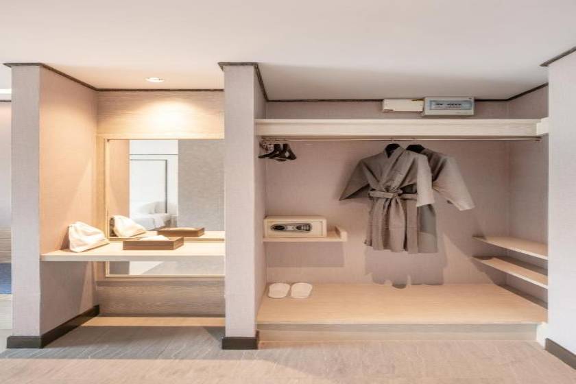 Manhattan Pattaya Hotel - SHA Extra Plus - Family Two-Bedroom Suite