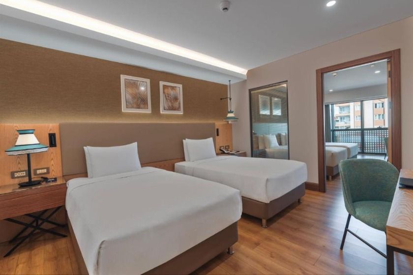 Doubletree By Hilton Antalya City Centre Antalya - Quadruple Room