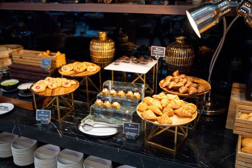 The Gems Mining Pool Villas Pattaya - food and drink