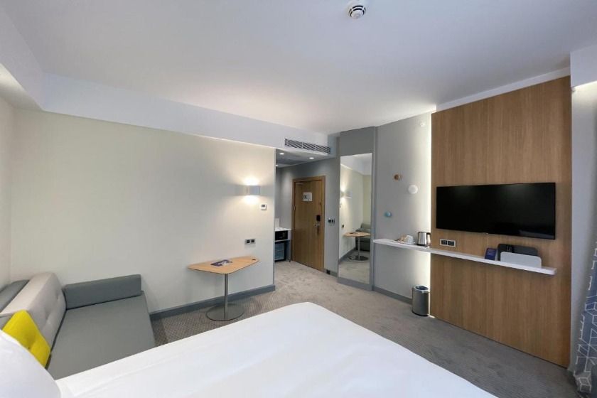  Holiday Inn Express - Ankara - Standard Queen Room with Sofa Bed - Smoking