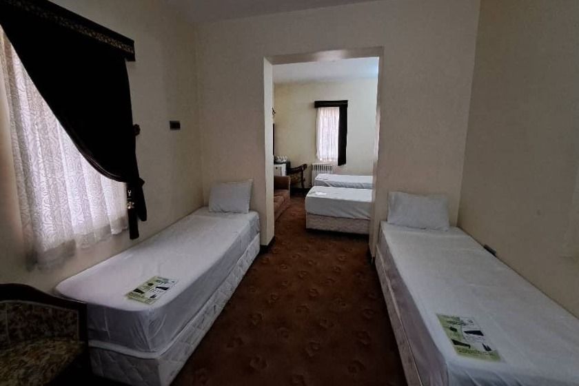 هتل جهانگردی شعبه 2 کرمان - اتاق چهار تخته