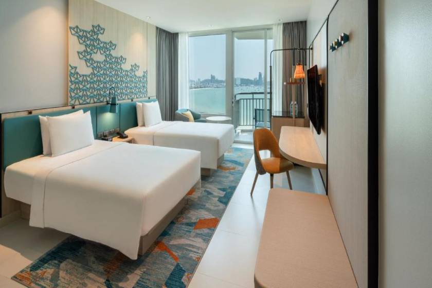 Holiday Inn Pattaya by IHG - Two-Bedroom Suite with Sea View - Bay Tower