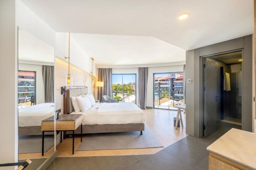 DoubleTree By Hilton Antalya-Kemer - Deluxe King Room with Sea View