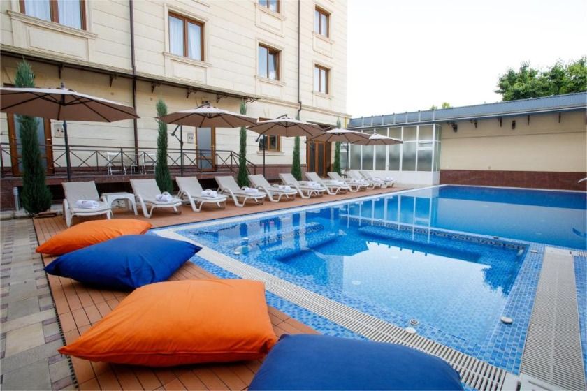 Navruz Hotel Tashkent - pool