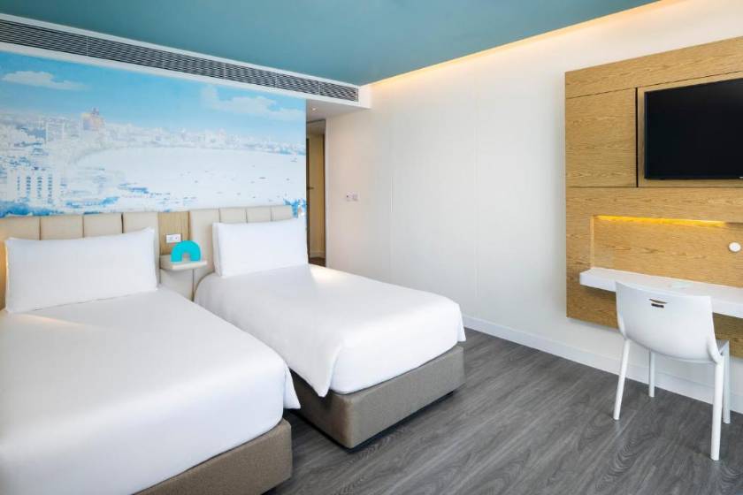 OZO North Pattaya - Deluxe Twin Room with Sea View