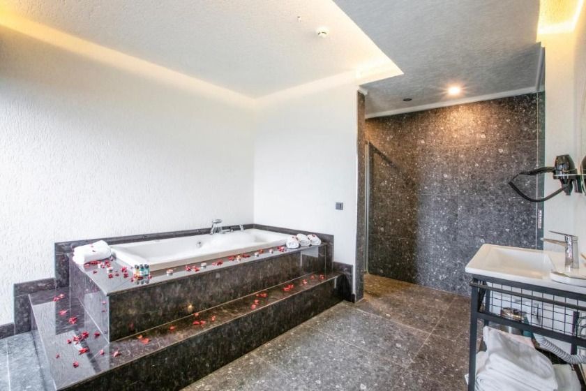 Nehir Otel Trabzon - Deluxe Suite