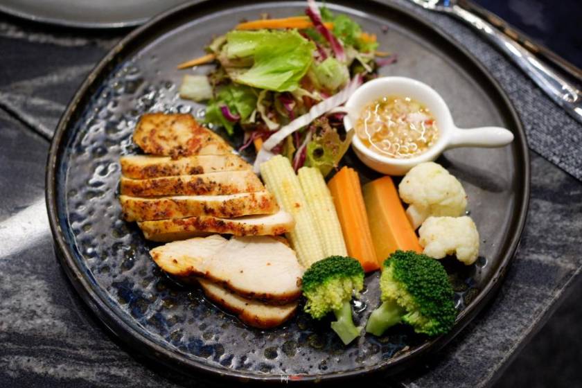 Amethyst Hotel Pattaya - food and drink