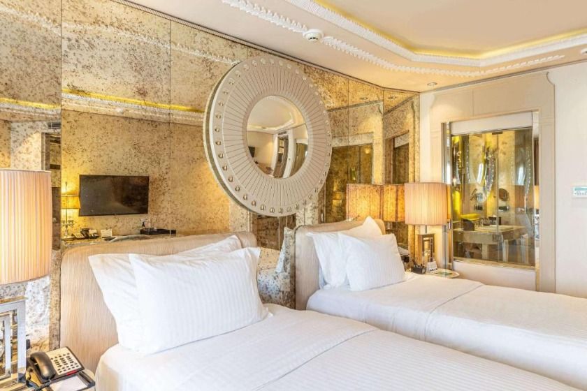 Wyndham Grand Istanbul Kalamis Marina Hotel Istanbul - Deluxe Twin Room with City View