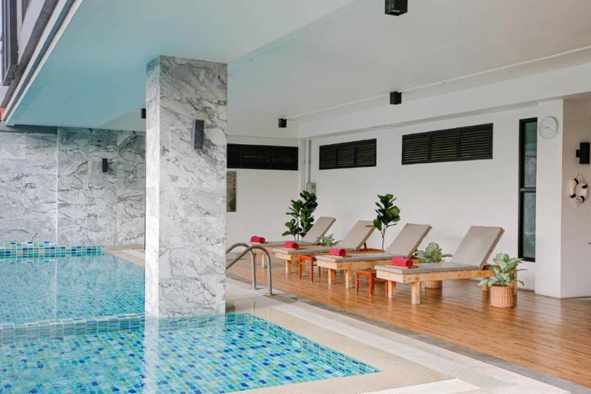 The Corner Lodge - pool