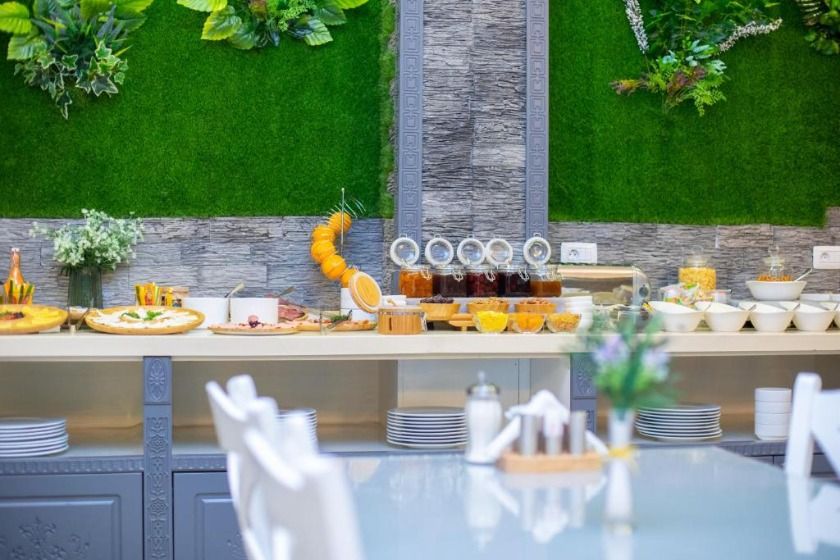 Grand Hotel Baku Central Park baku - breakfast
