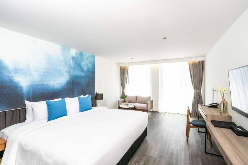 Best Western Plus Nexen Pattaya - Deluxe Double Room Non-Smoking – Corner Room with Pool View