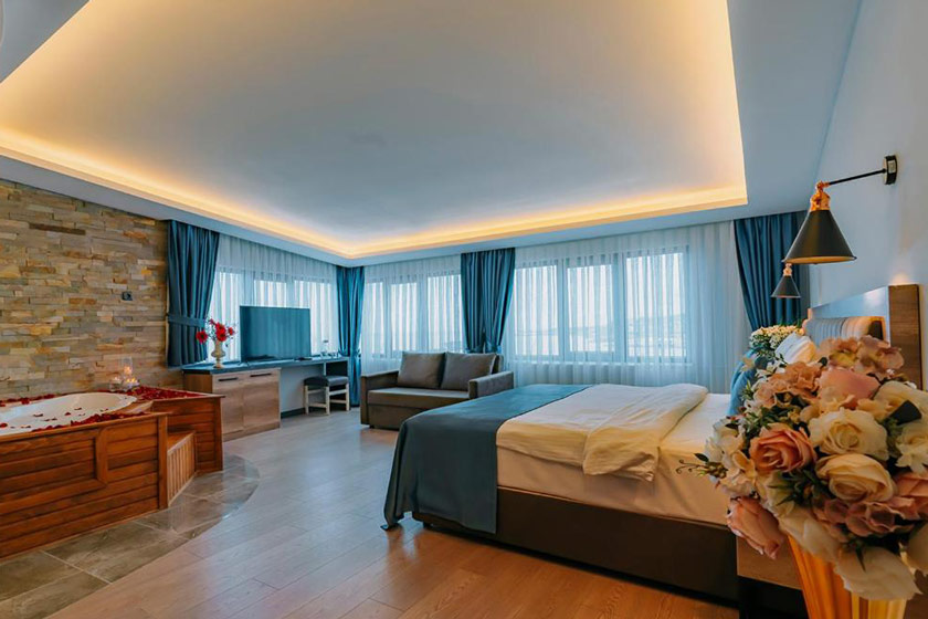 City Port Hotel Trabzon - King Suite