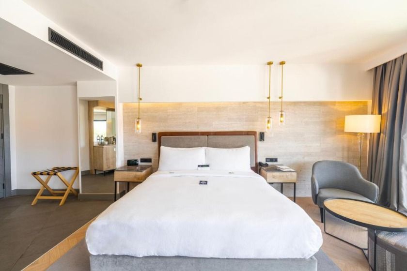 DoubleTree By Hilton Antalya-Kemer - Deluxe King Room with Sea View