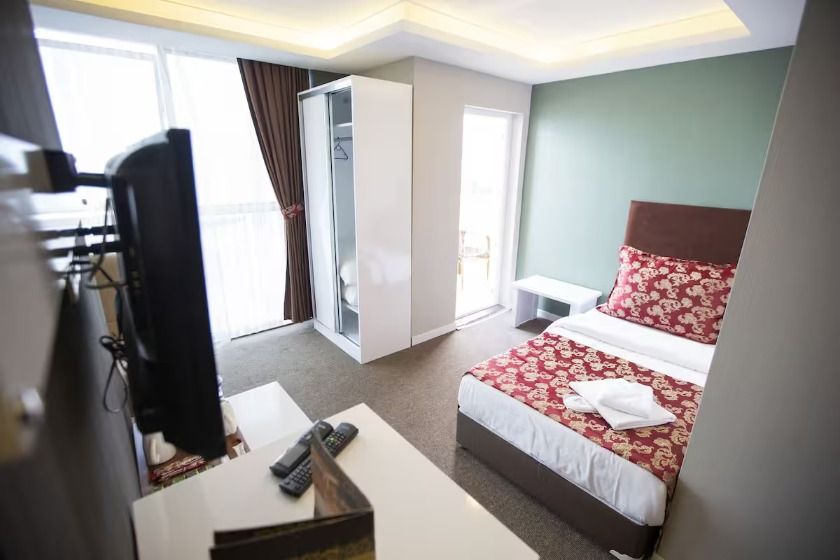 Royal Life Exclusive Trabzon - Deluxe Triple Room, Sea View