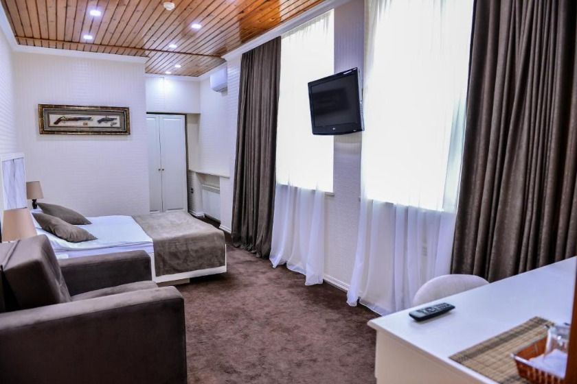 East Legend Hotel baku - Standard Triple Room