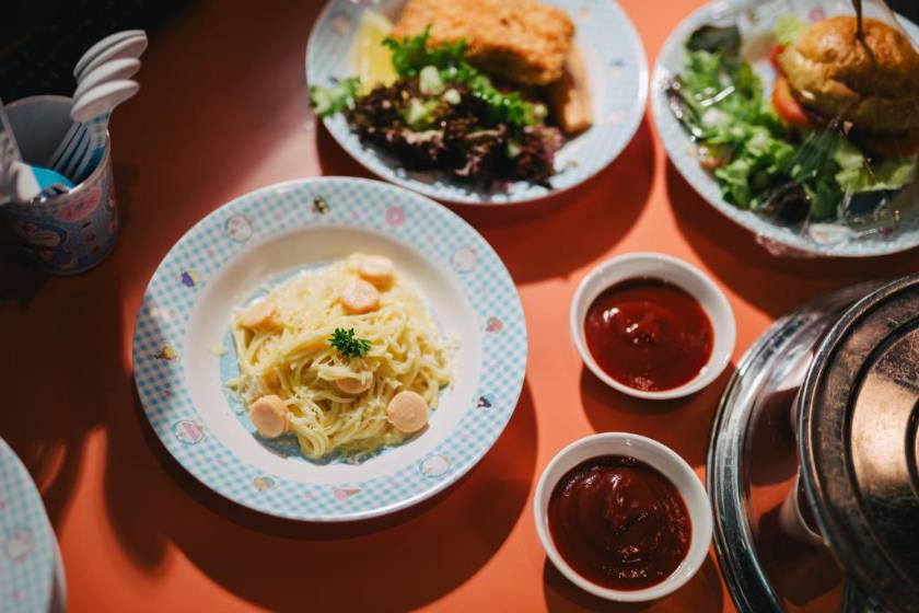 Holiday Inn Pattaya by IHG - food and drink