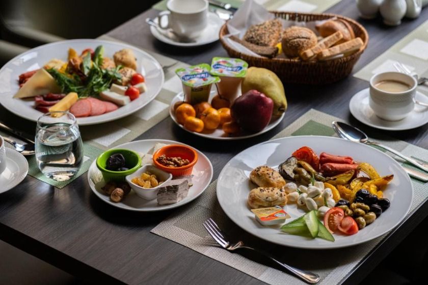 Ramada Encore By Wyndham Tashkent - breakfast