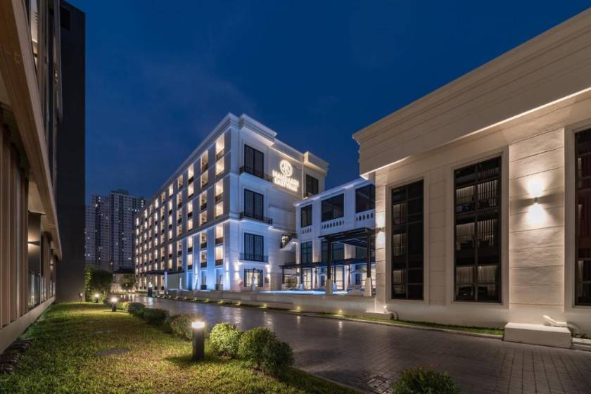 Mandarin Eastville, Pattaya - SHA Extra Plus - facade