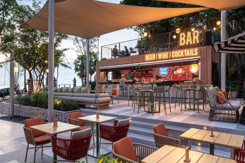 Holiday Inn Pattaya by IHG - cafe