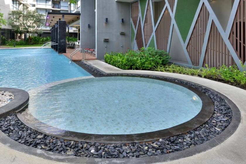 Altera Hotel and Residence - pool