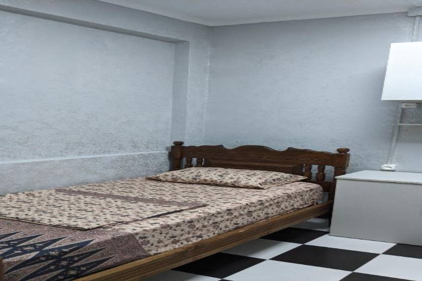 Hostel California - Single Bed in Male Dormitory Room