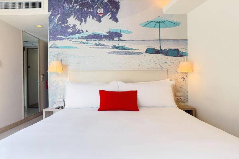 Travelodge Pattaya - Standard Queen Room