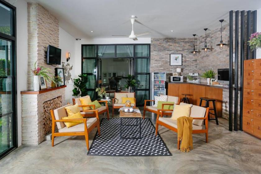 The Corner Lodge - lobby