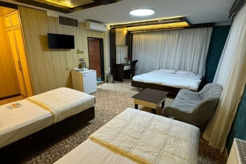 هتل آرین همدان - اتاق چهار تخته