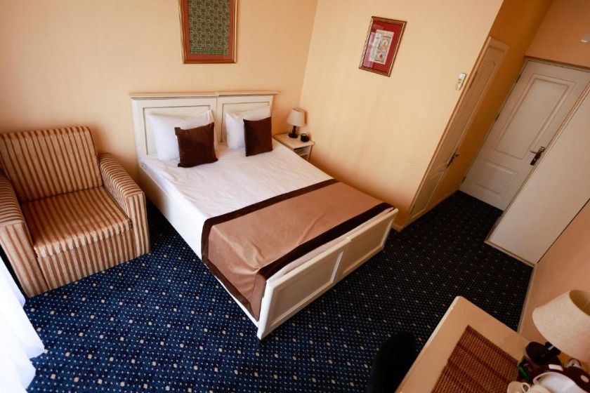 East Legend Hotel baku - room