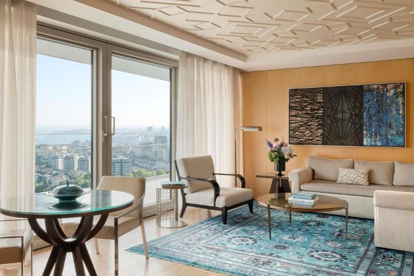 Raffles Istanbul - Junior King Suite