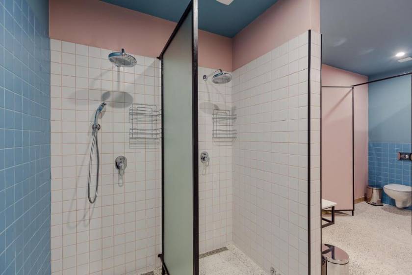 Back2ME - Bed in 8-Bed Mixed Dormitory Room