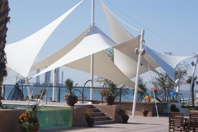 The Crescent Beach Hotel baku - beach