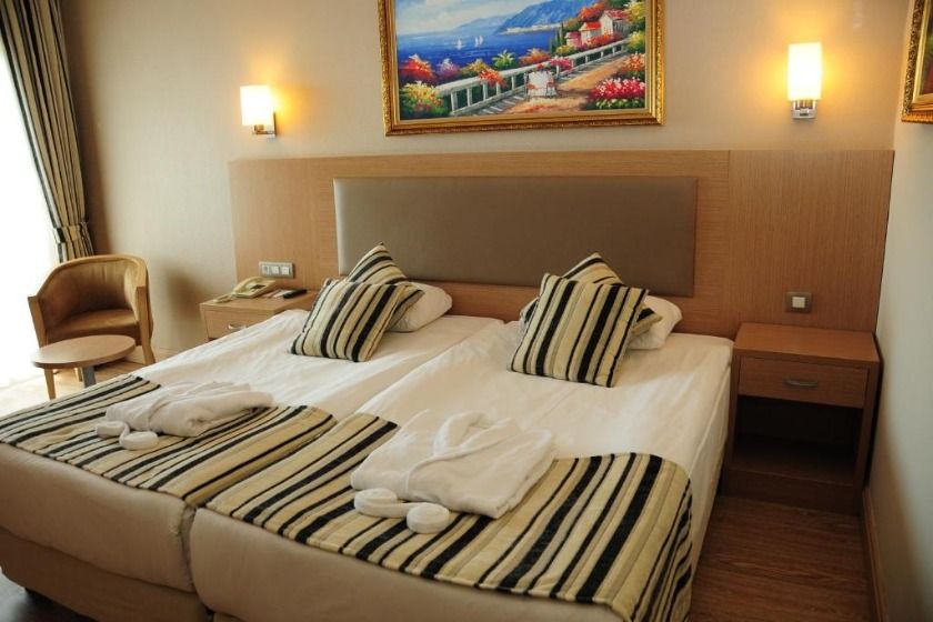 Crystal Tat Beach Golf Resort & Spa Antalya - Standard Double Room with Side Sea View