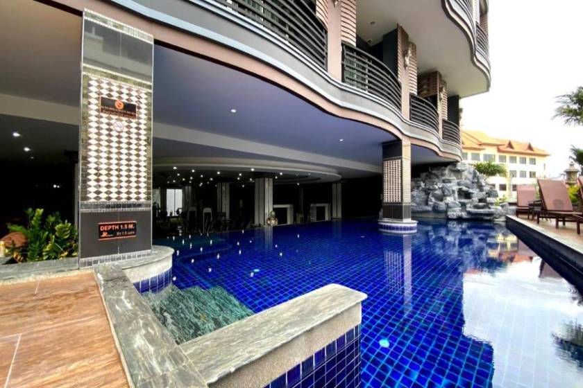 KTK Pattaya Hotel & Residence - pool