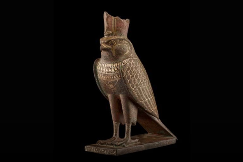 مجسمه بزرگ یک ملکه بطلمیوسی (تالار بزگ)