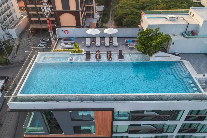 Amethyst Hotel Pattaya - pool