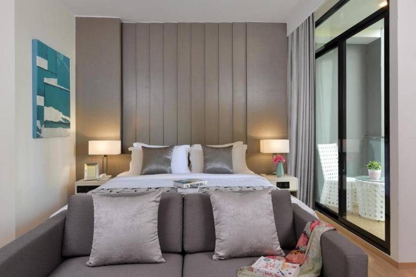 Arden Hotel & Residence Pattaya - Deluxe Twin Room with Pool View