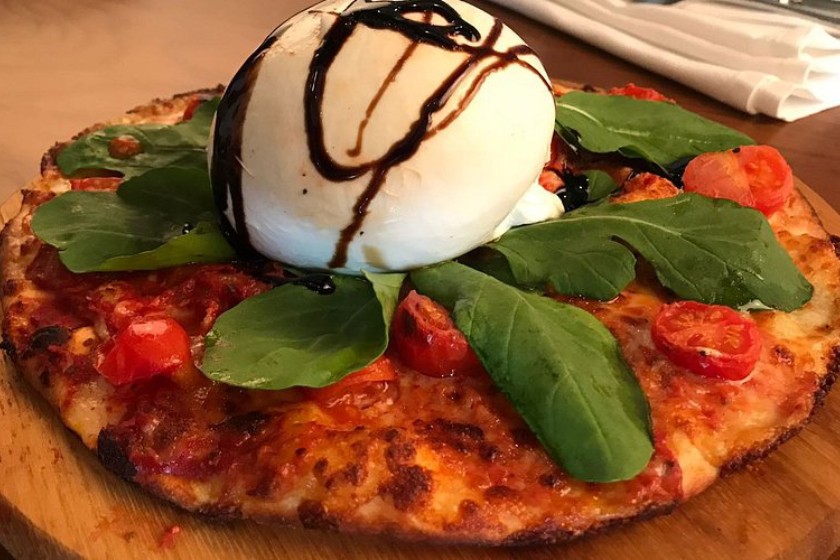 رستوران و پیتزا سرای وندیک