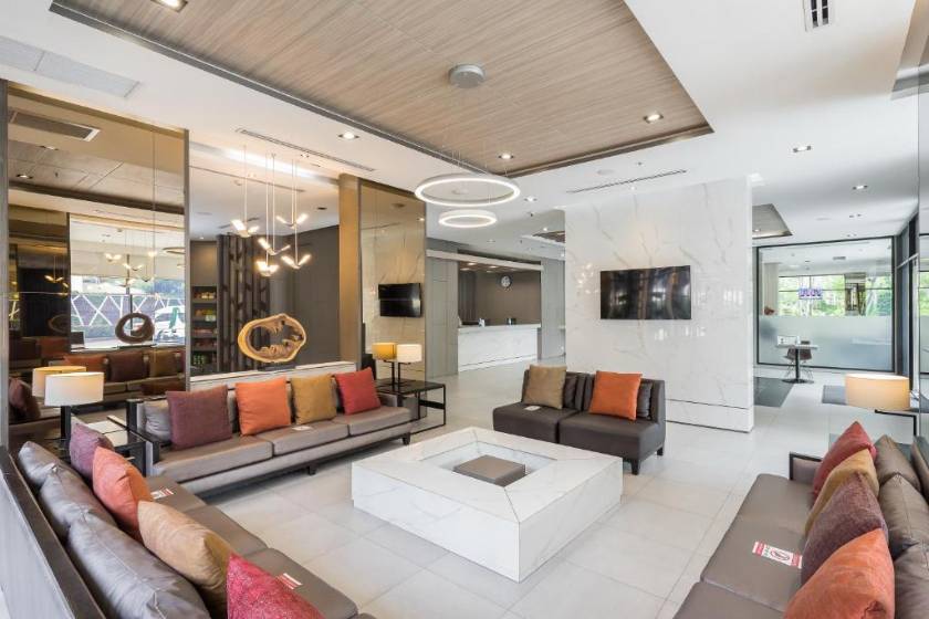 Altera Hotel and Residence - lobby