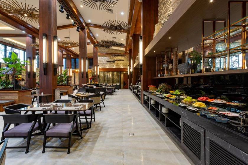 The Gems Mining Pool Villas Pattaya -  restaurant