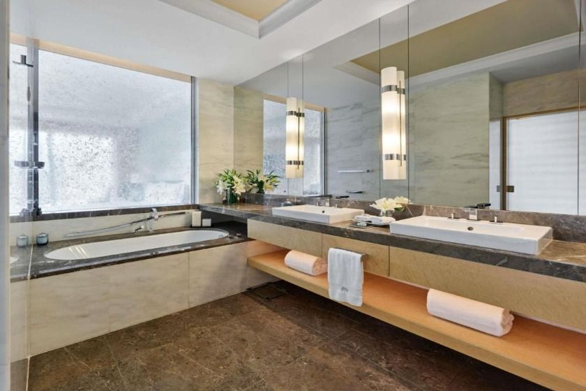 Raffles Istanbul - Corner Premier King Room