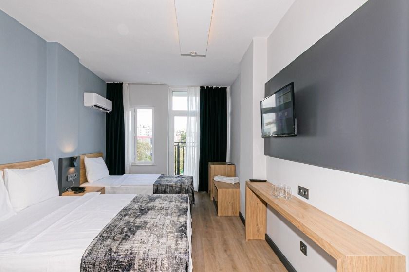Lara World Hotel Antalya - Standard Triple Room, City View