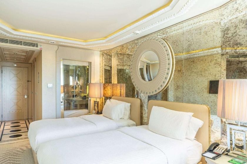 Wyndham Grand Istanbul Kalamis Marina Hotel Istanbul - Deluxe Twin Room with City View