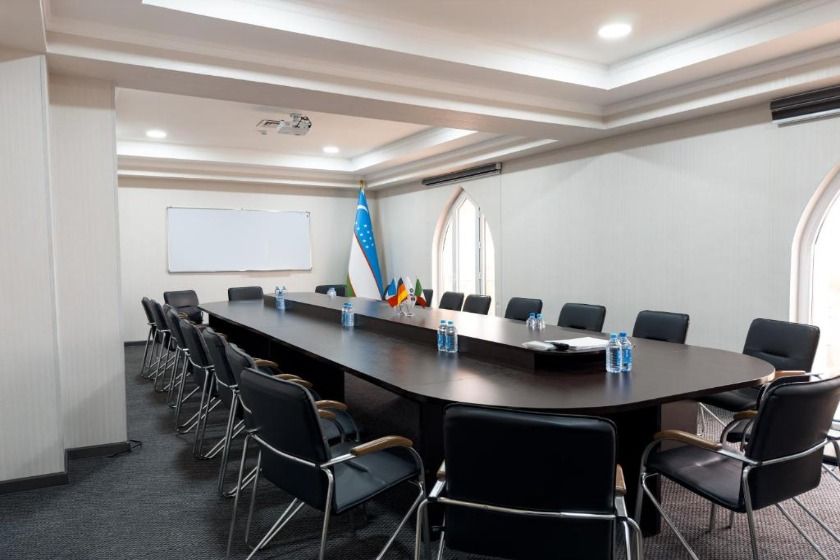 Reikartz Amirun Tashkent - meeting room