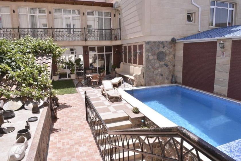 East Legend Hotel baku - pool