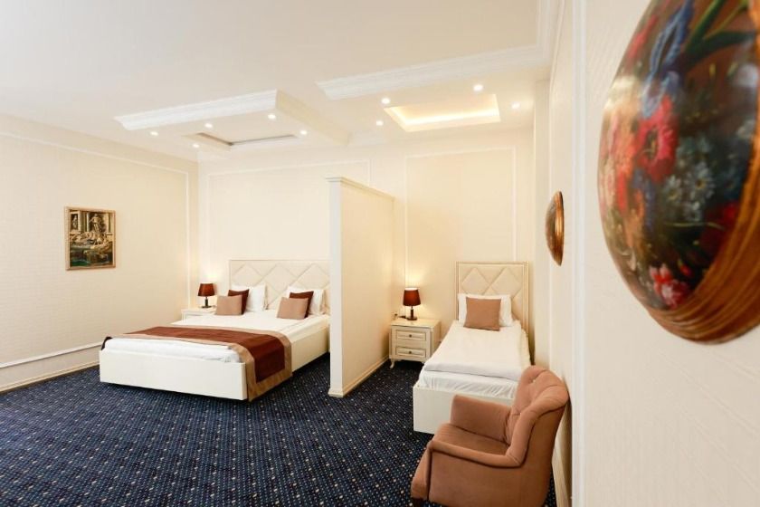 East Legend Hotel baku - Family Room